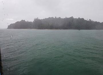 thailand/phuket/attraction/ko-lawa-yai