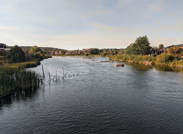 oregon/bend/attraction/old-mill-bridge