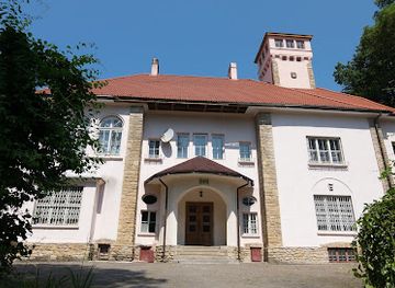 ukraine/tysovets/attraction/palac-flondora