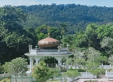 brunei/mukim-labu/attraction/mausoleum-of-sultan-bolkiah