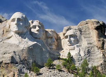 south-dakota/mount-rushmore/attraction/lincoln-borglum-visitor-center