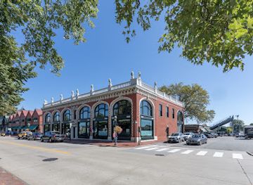 rhode-island/newport-cliff-walk/attraction/audrain-auto-museum