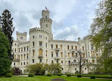 czechia/cesky-krumlov/attraction/hluboka-castle