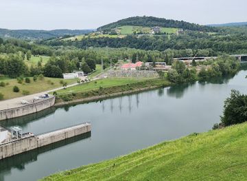poland/bieszczady-mountains/attraction/zapora-w-solinie