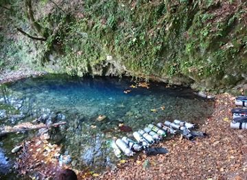 romania/salaj/attraction/pestera-izbandis