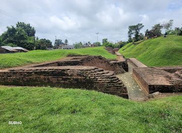india/eastern-india/attraction/chandraketugarh