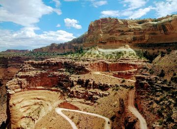 utah/canyonlands-national-park/attraction/shafer-trail-viewpoint