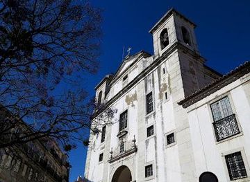 portugal/cascais/attraction/parish-church-of-saint-christopher-and-saint-lawrence