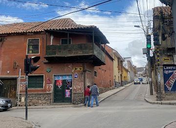 bolivia/potosi/plaza-10-de-noviembre/attraction/balcon-de-la-horca
