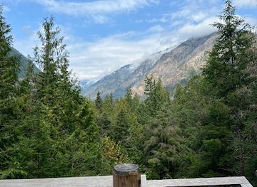 washington/northern-cascades/attraction/sterling-munro-trail