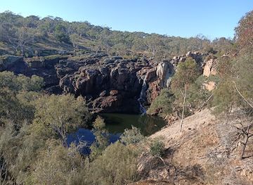 australia/western-district/attraction/nigretta-falls