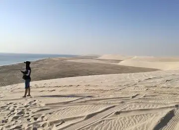Sealine Beach Rd