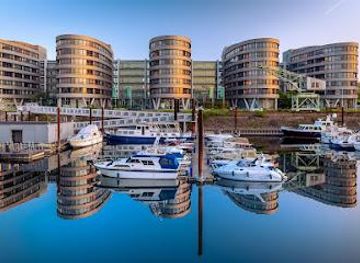 germany/dusseldorf/attraction/duisburg-inner-harbour