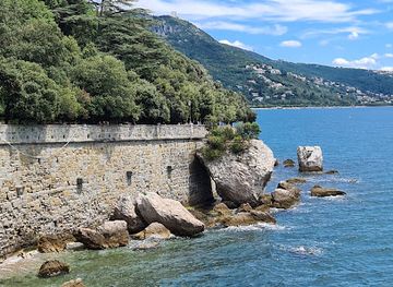 italy/friuli-venezia-giulia/attraction/miramare-castle