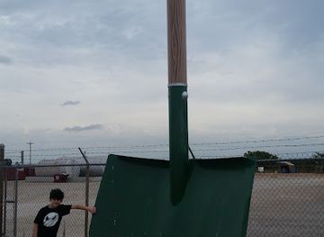 texas/south-texas/attraction/largest-shovel-in-texas
