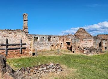 australia/brisbane/attraction/st-helena-island-national-park