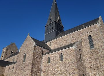 belgium/entre-sambre-et-meuse/attraction/collegiale-saint-ursmer