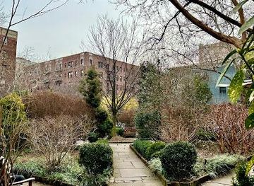 new-york/new-york-city/attraction/st-luke-in-the-fields-garden
