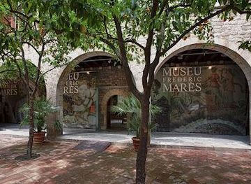 spain/barcelona/attraction/museu-frederic-mares