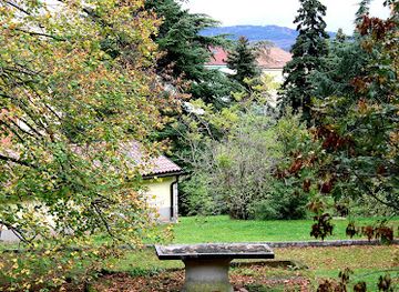 slovenia/sezana/attraction/park-reina