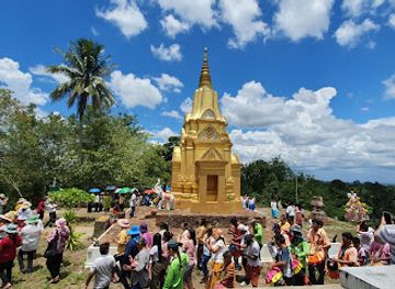 thailand/surat-thani/attraction/wat-khao-phra-anon