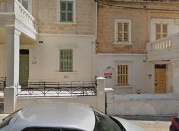 malta/st-julian-s/attraction/balluta-square