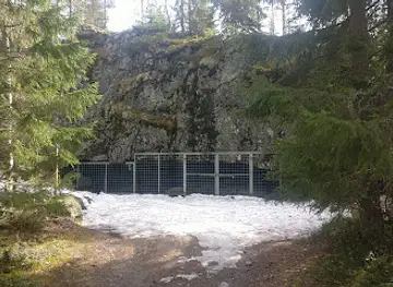 Wolf Cave