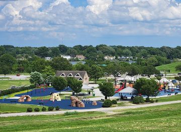 virginia/chesapeake-bay-region/attraction/mount-trashmore-park