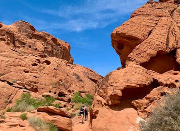 nevada/valley-of-fire-state-park/attraction/atlatl-rock