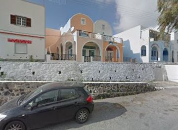 greece/pyrgos/attraction/santorini-walking-tour