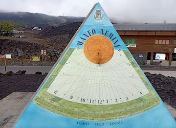 italy/sicily/attraction/meridiano-del-etna