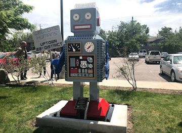 oklahoma/oklahoma-city/attraction/route-66-robot-by-sawyer-fab-at-okc-tower-theatre