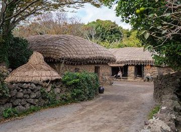 south-korea/jeju-city/attraction/jeju-folk-village