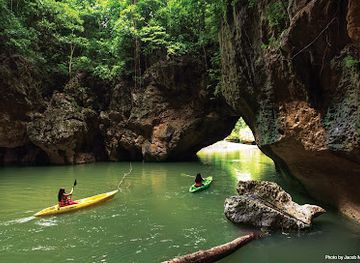 philippines/eastern-visayas/attraction/sohoton-caves-natural-bridge-park