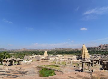 india/hampi/attraction/soole-bazaar