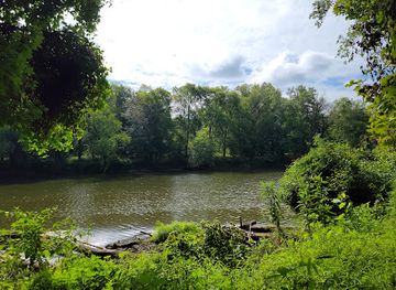 north-carolina/mountain-region/attraction/white-pines-nature-preserve