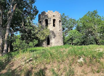iowa/historic-hills-scenic-byway/attraction/clark-tower