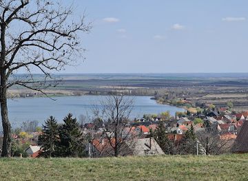 hungary/northern-hungary/attraction/castle-of-markaz