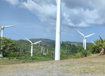 honduras/cayos-cochinos/attraction/parque-eolico-ocean-view