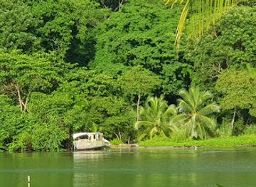 panama/guna-yala/attraction/france-square