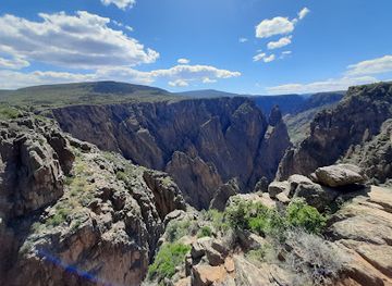 colorado/black-canyon-of-the-gunnison-national-park/attraction/cross-fissures-view