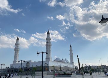 saudi-arabia/medina/attraction/quba-walkway-start