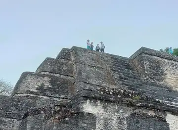 Belize Airport shuttle services and tour services guide Auner