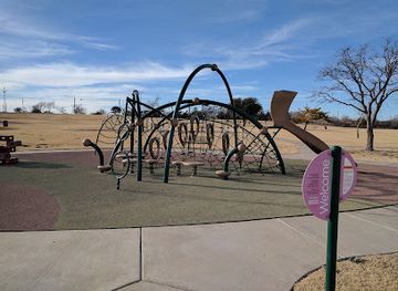 texas/lubbock/downtown-lubbock/attraction/aztlan-park