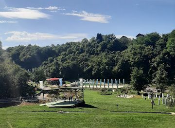 bosnia-and-herzegovina/doboj-region/attraction/trg-meditacije