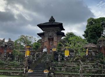 indonesia/bali/attraction/pura-samuan-tiga