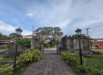 philippines/subic/attraction/spanish-gate