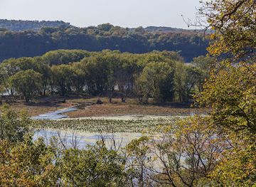 illinois/galena-territory/attraction/casper-bluff-land-water-reserve
