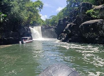 mauritius/poste-de-flacq/attraction/grand-river-south-east