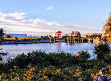florida/pensacola-beach/attraction/seville-square